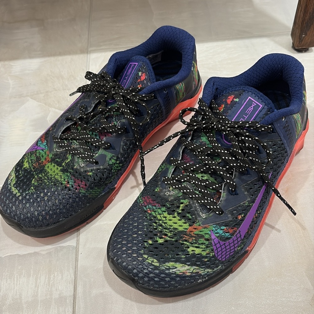 Nike Metcon 6 ‘I Am Not A Robot’ Sneakers - Picture 2 of 7
